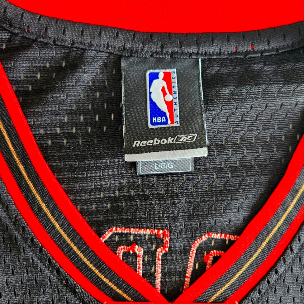 Signed Andre Iguodala Jersey - Picture 2 of 7